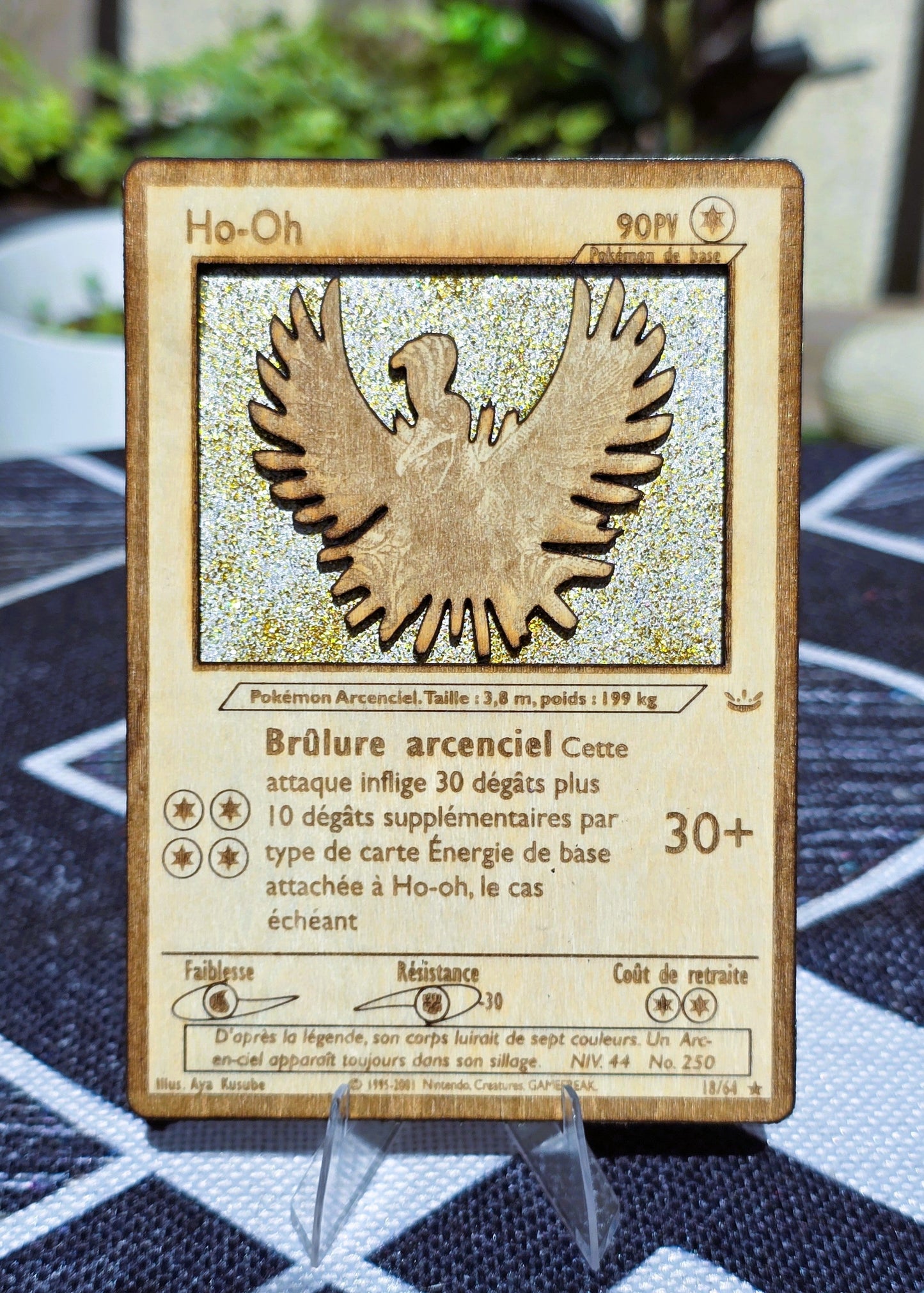 Carte Pokémon Ho-Oh –  Gravée sur Bois