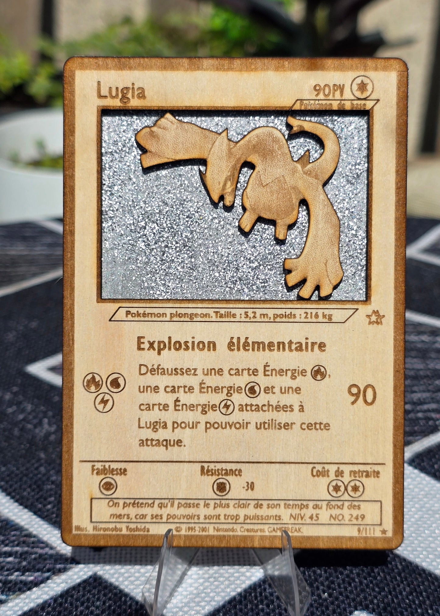 Carte Pokémon Lugia –  Gravée sur Bois