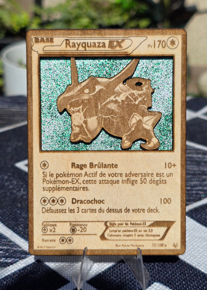 Carte Pokémon  Rayquaza  –  Gravée sur Bois