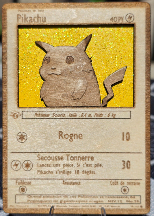 Carte Pokémon Pikachu  – Gravée sur Bois